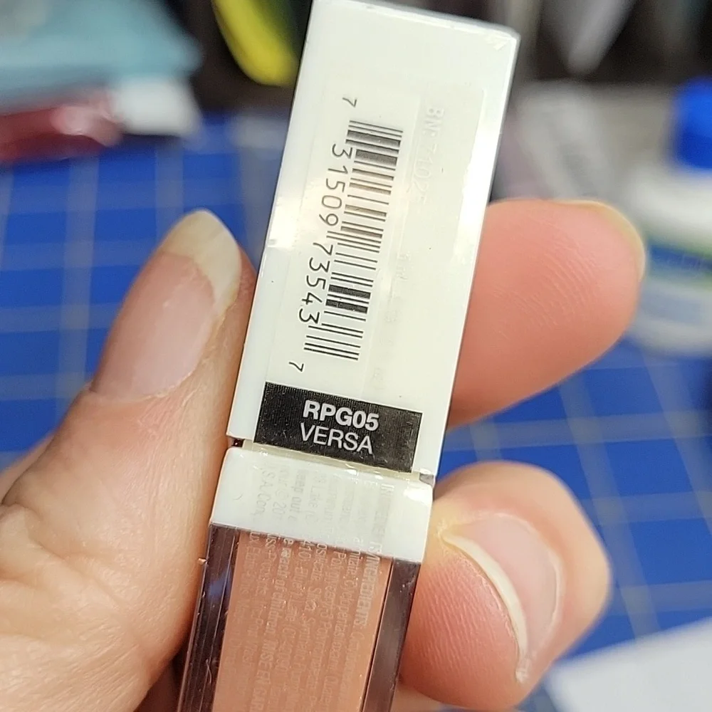 RK by Kiss Plush Cream Lip Gloss Versa 5ml New